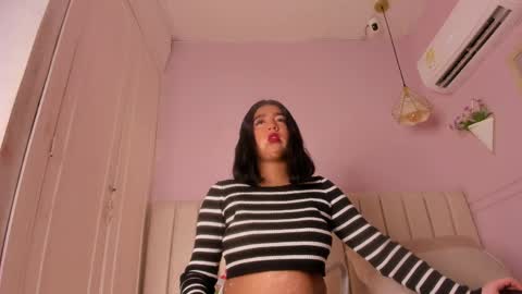 _wendy_x online show from April 11, 11:36 am