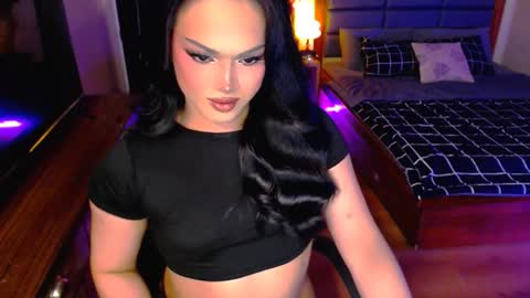 Snapshot of _womanofdreams_ chatting on March 13, 6:47 pm Sofie online show from March 13, 6:47 pm