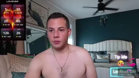 Snapshot of _xsebxx chatting on November 19, 6:30 pm Sebastian online show from November 19, 6:30 pm