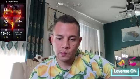 Snapshot of _xsebxx chatting on May 12, 5:21 pm Sebastian online show from May 12, 5:21 pm