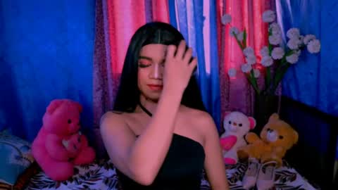 _xxlilly online show from April 14, 8:42 am