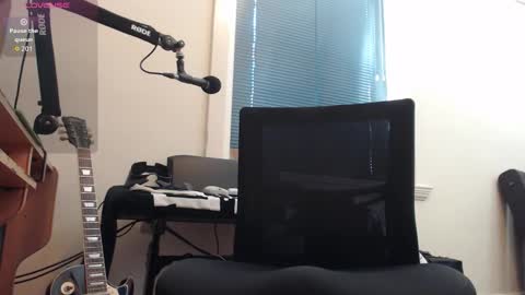 Snapshot of _xxrockstarloverxx_ chatting on November 8, 9:57 pm _xxrockstarloverxx_ online show from November 8, 9:57 pm