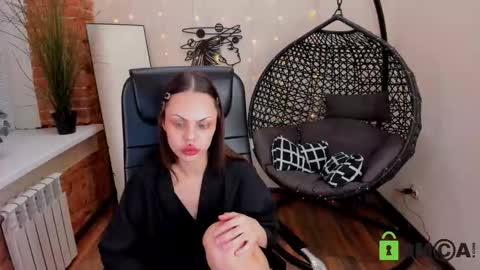 Snapshot of _your_lilith_ chatting on November 25, 3:23 pm _your_lilith_ online show from November 25, 3:23 pm