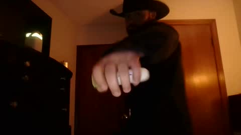 Snapshot of _your_pleasure__ chatting on January 14, 8:41 am _your_pleasure__ online show from January 14, 8:41 am