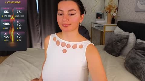 Jasmine online show from December 21, 11:22 am