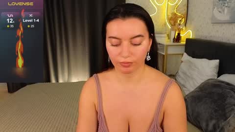 Jasmine online show from January 18, 11:54 am