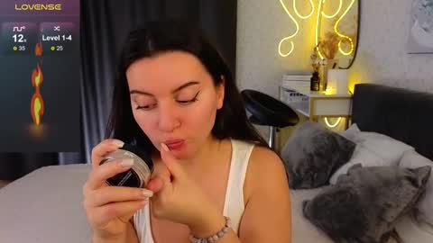 Jasmine online show from February 11, 7:54 am