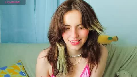 _yourcherrybomb online show from January 19, 5:05 am