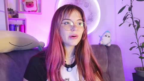 _yourcherrybomb online show from May 16, 3:47 am