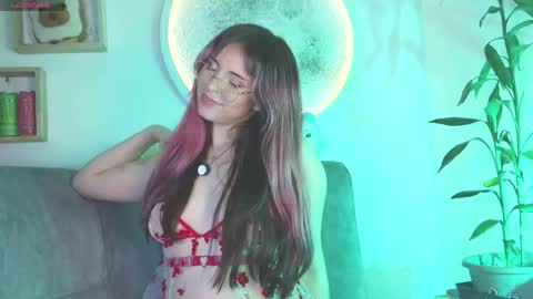 _yourcherrybomb online show from May 23, 5:01 am