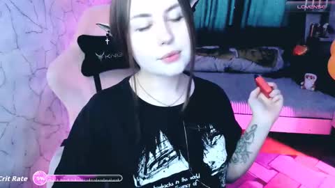 Snapshot of _yourfaifu_ chatting on November 27, 2:13 am Mia online show from November 27, 2:13 am