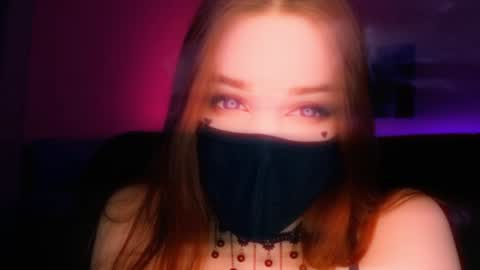 Snapshot of _yourwetdreams_ chatting on January 3, 7:39 pm Roxy online show from January 3, 7:39 pm