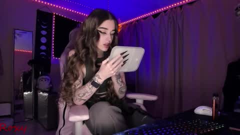 Roxy online show from February 27, 1:38 am