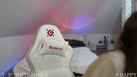 Nicole  Thomas  Dave online show from January 23, 2:50 pm