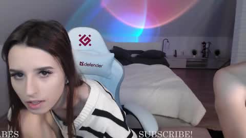 Nicole  Thomas  Dave online show from February 28, 2:09 pm