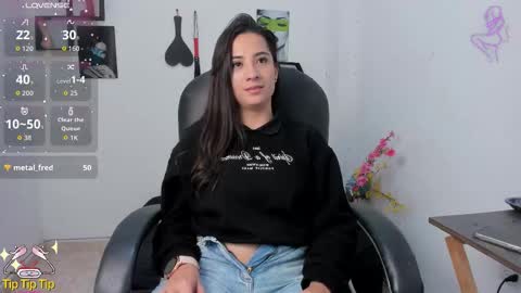 Snapshot of _zoewright chatting on October 15, 3:39 am Zoe online show from October 15, 3:39 am