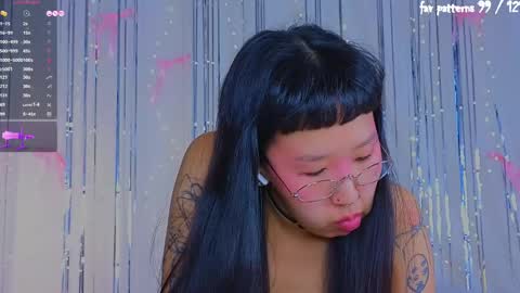 Ally online show from April 15, 3:19 pm