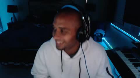 Snapshot of a4orce chatting on October 29, 1:19 am a4orce online show from October 29, 1:19 am