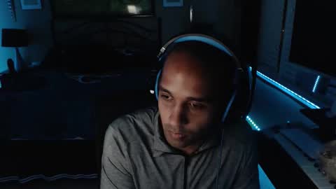 a4orce online show from March 3, 1:01 am