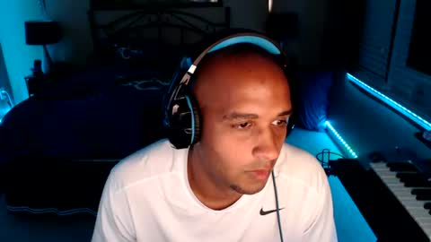 Snapshot of a4orce chatting on June 20, 5:43 am a4orce online show from June 20, 5:43 am