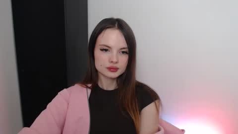 Snapshot of a_ariella_ chatting on September 13, 8:36 am a_ariella_ online show from September 13, 8:36 am