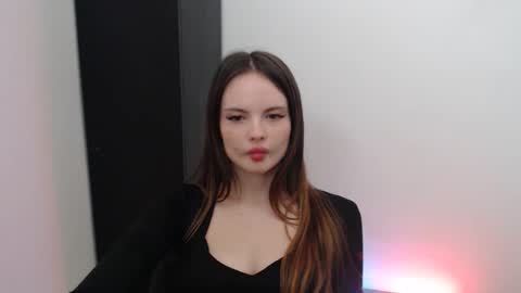 Snapshot of a_ariella_ chatting on September 20, 7:09 am a_ariella_ online show from September 20, 7:09 am