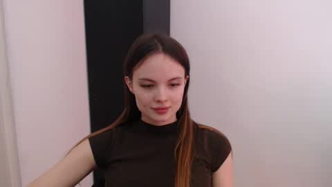 Snapshot of a_ariella_ chatting on September 28, 12:21 pm a_ariella_ online show from September 28, 12:21 pm
