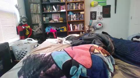 A Bored Dragon online show from March 12, 6:33 pm