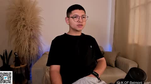 a_lejandro_0_8 online show from April 7, 2:39 pm