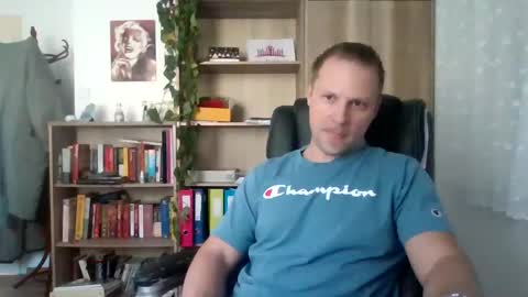 Snapshot of aaaandzzz chatting on March 2, 9:31 am Long distance cumshot online show from March 2, 9:31 am