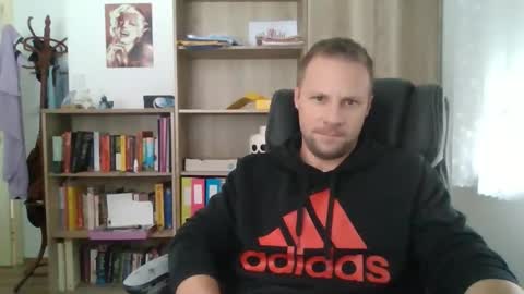 Snapshot of aaaandzzz chatting on November 26, 11:22 am Long distance cumshot online show from November 26, 11:22 am