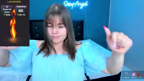 Snapshot of aabby_lee chatting on December 23, 3:33 pm Abby Lee online show from December 23, 3:33 pm