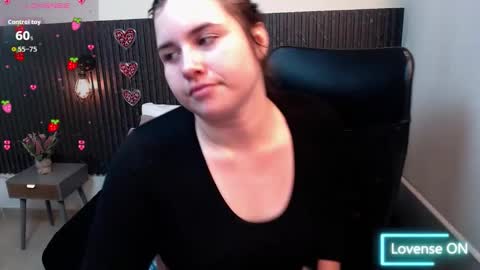 Snapshot of aabby_lee chatting on September 19, 7:47 pm Abby Lee online show from September 19, 7:47 pm