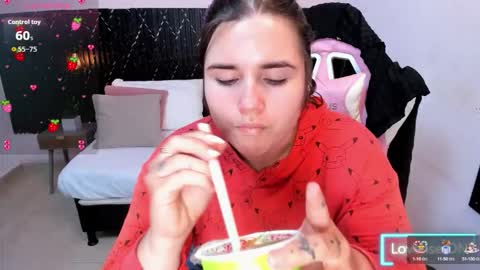 Snapshot of aabby_lee chatting on September 29, 7:19 pm Abby Lee online show from September 29, 7:19 pm