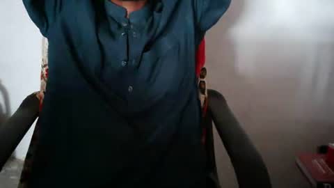 Snapshot of aakhan804 chatting on May 19, 12:00 pm aakhan804 online show from May 19, 12:00 pm