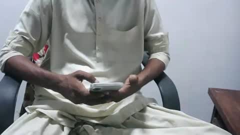 Snapshot of aakhan804 chatting on May 21, 12:34 pm aakhan804 online show from May 21, 12:34 pm