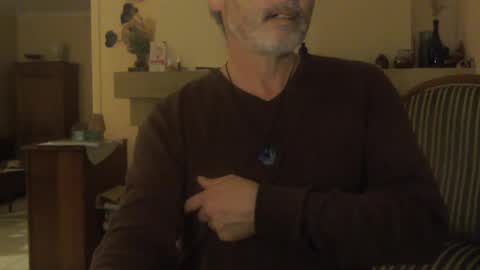 Snapshot of aalex1717 chatting on December 14, 8:40 pm Aalex1717 online show from December 14, 8:40 pm