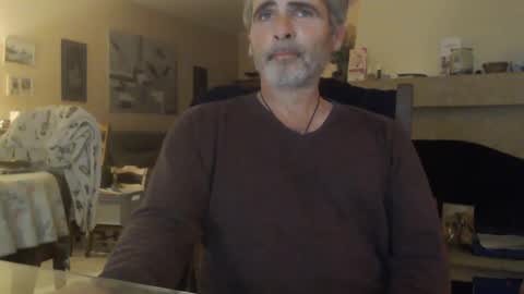 Snapshot of aalex1717 chatting on December 15, 5:10 pm Aalex1717 online show from December 15, 5:10 pm