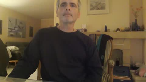 Snapshot of aalex1717 chatting on February 5, 10:01 pm Aalex1717 online show from February 5, 10:01 pm