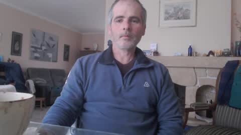 Snapshot of aalex1717 chatting on February 9, 7:38 am Aalex1717 online show from February 9, 7:38 am