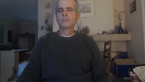 Snapshot of aalex1717 chatting on September 22, 6:04 am Aalex1717 online show from September 22, 6:04 am