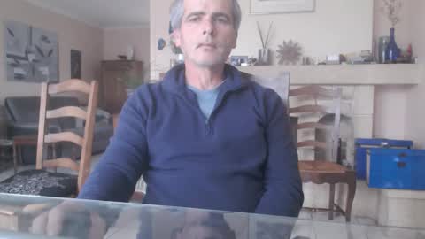 Snapshot of aalex1717 chatting on October 19, 6:58 am Aalex1717 online show from October 19, 6:58 am