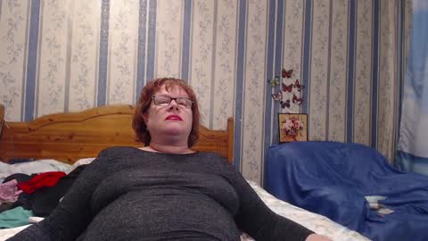 NINA online show from April 3, 7:45 pm