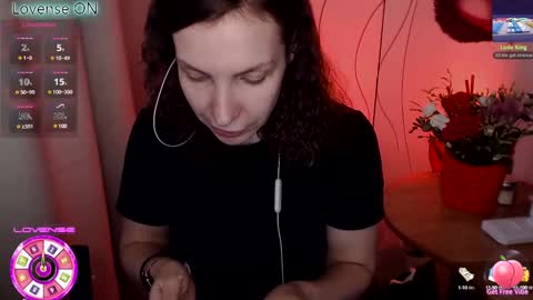 Snapshot of aamazingjoi chatting on February 18, 10:05 am Katie online show from February 18, 10:05 am