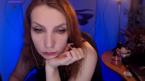 Snapshot of aamazingjoi chatting on November 26, 5:52 am Katie online show from November 26, 5:52 am