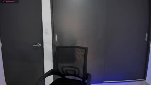 andrea online show from October 18, 4:04 am