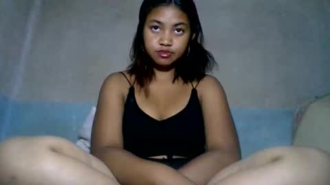 aariciah online show from February 23, 6:22 am