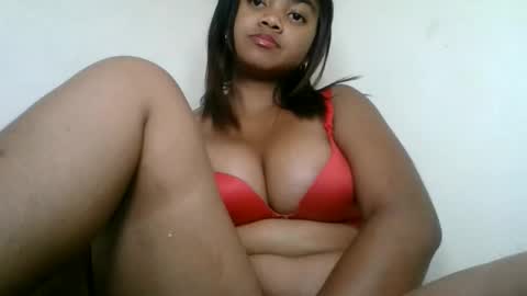 Snapshot of aariciah chatting on May 13, 7:11 pm aariciah online show from May 13, 7:11 pm