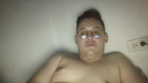 Snapshot of aaron1026a chatting on December 11, 3:45 am Liamaten online show from December 11, 3:45 am