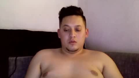 Snapshot of aaron1026a chatting on February 15, 8:33 pm Liamaten online show from February 15, 8:33 pm